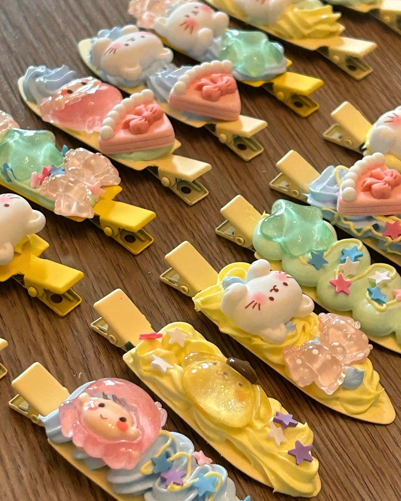 DIY Mini Hair Clips 3pc (10 Charms, 2 Glues)