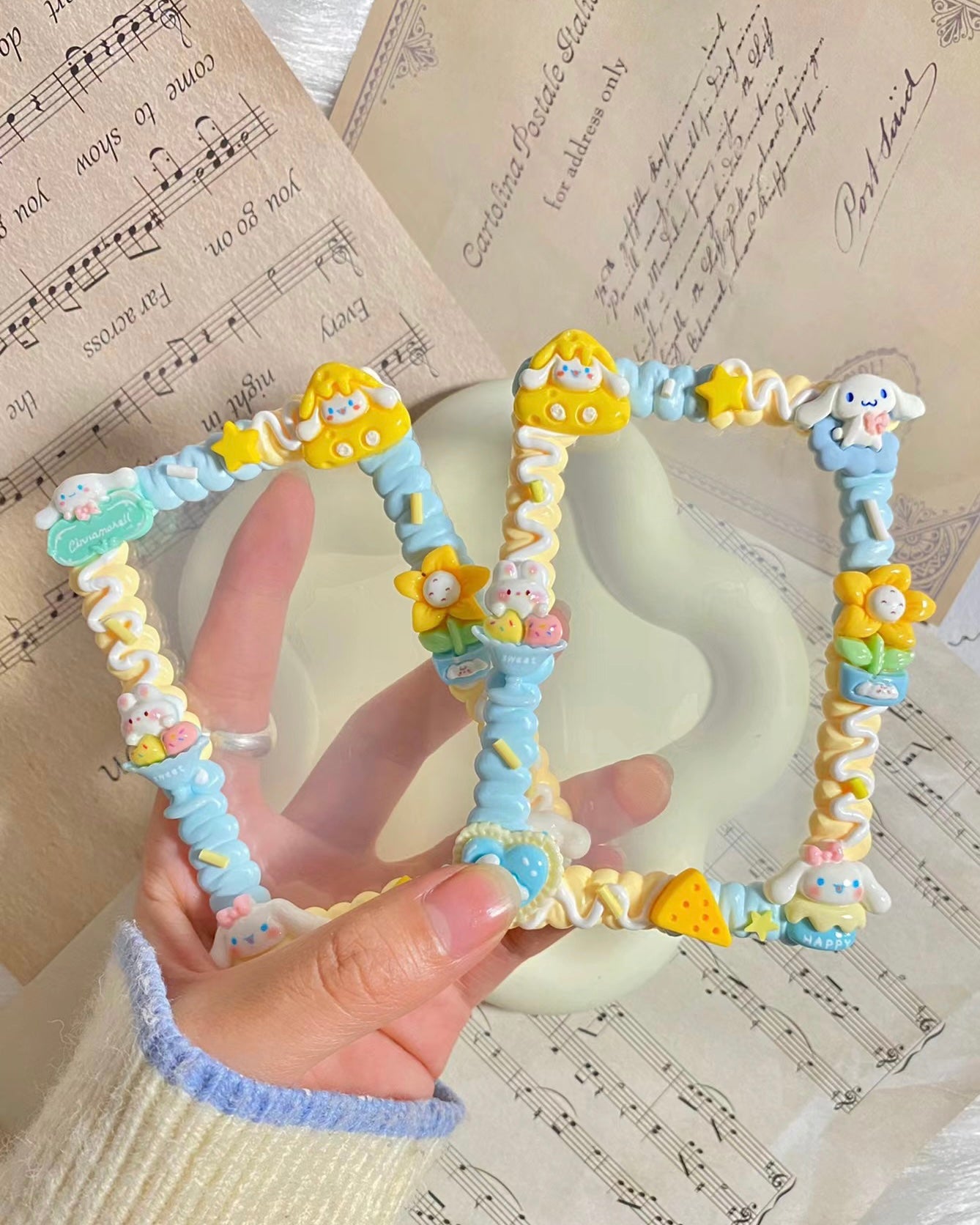 DIY Card Loader/Polaroid Loader (10 Charms, 2 Glues)