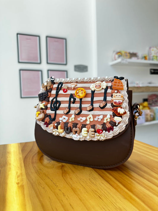 DIY Cross-Body Purse (30 Charms, 5 Glues)